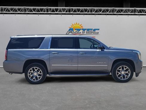 Used 2020 GMC Yukon XL SLT w/ Open Road Package RWD image 4