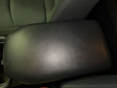 Used 2019 Toyota RAV4 LE image 23