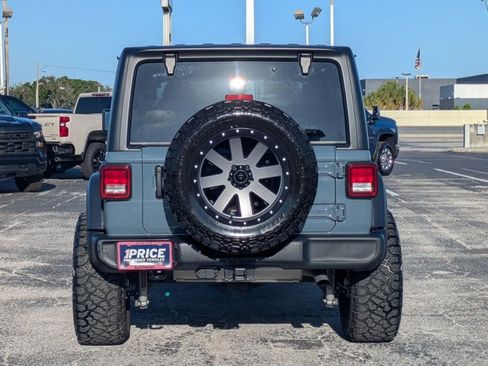 Used 2024 Jeep Wrangler Unlimited Sport AWD/4WD image 7