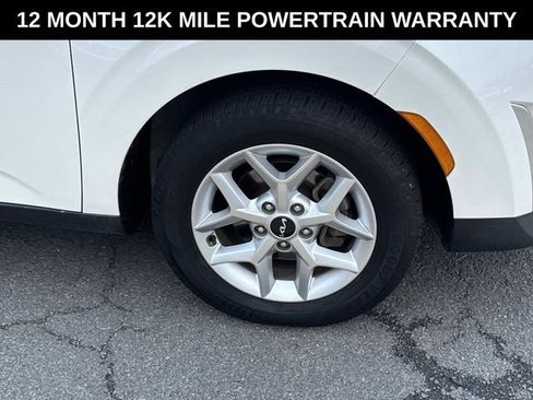 Used 2023 Kia Soul LX w/ LX Technology Package FWD image 7