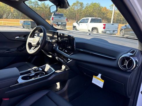 New 2026 Chevrolet Equinox LT image 10