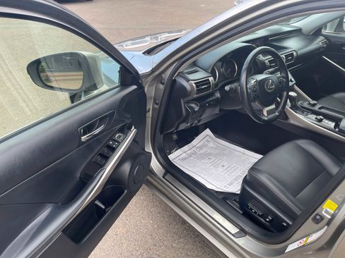 Used 2014 Lexus IS 250 image 17