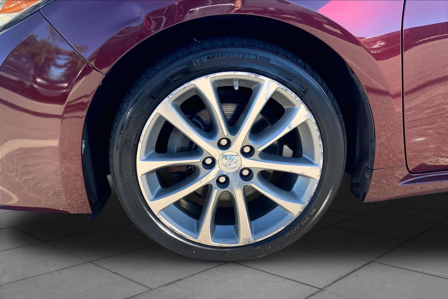 Used 2015 Toyota Avalon XLE Touring FWD image 20