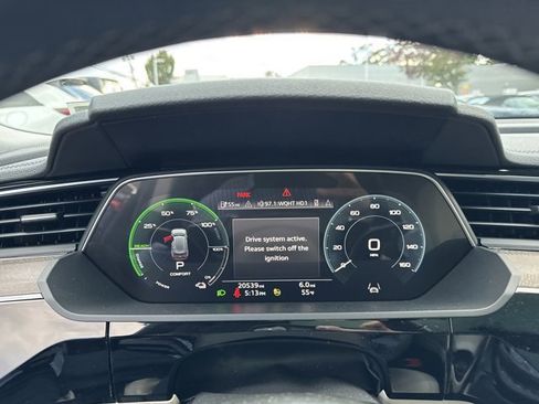 Certified 2024 Audi Q8 e-tron Premium Plus w/ Premium Plus Package image 20