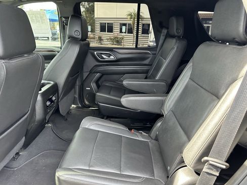 Used 2023 Chevrolet Tahoe Z71 w/ Luxury Package image 17