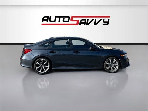 Used 2025 Honda Civic Sport Touring image 8