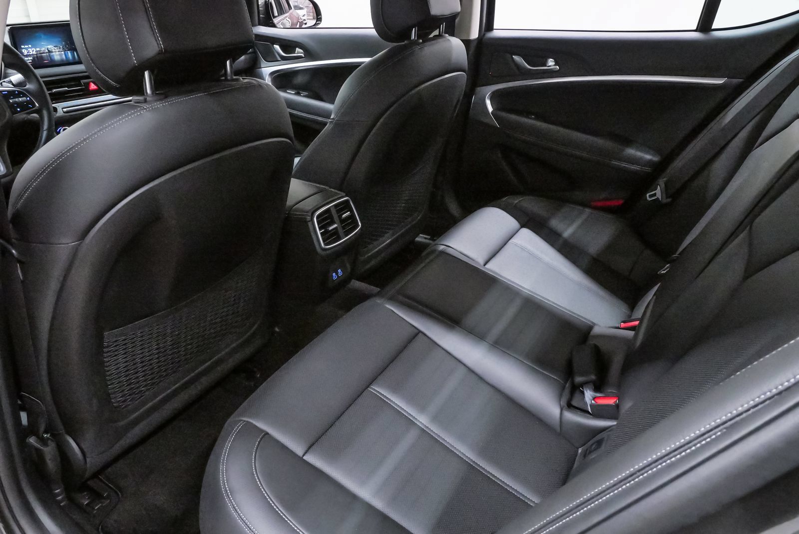 Certified 2026 Genesis G70 2.5T AWD/4WD image 10