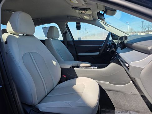 Used 2025 Hyundai Sonata SEL FWD image 7