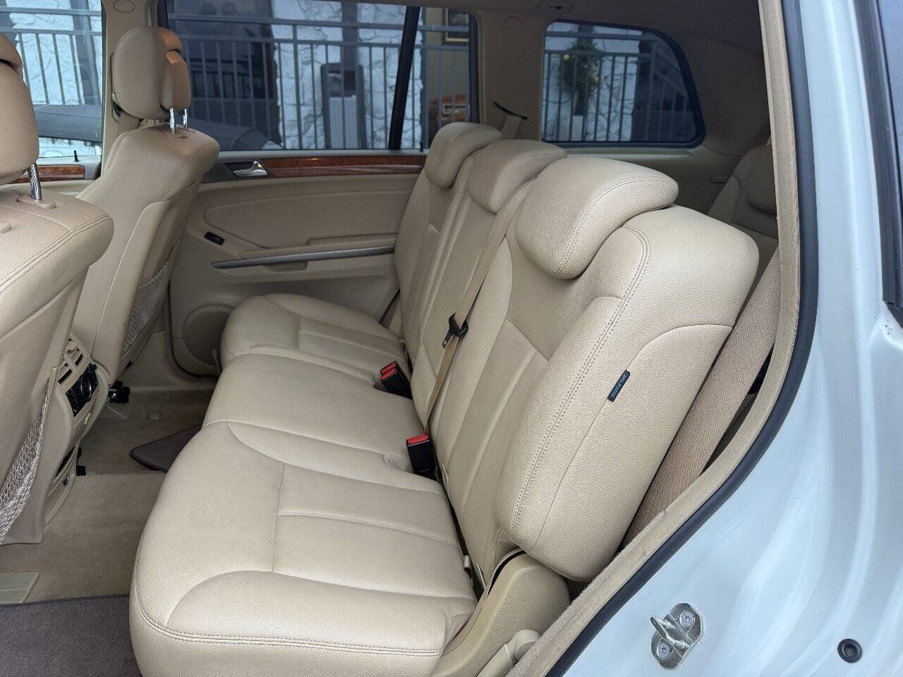 Used 2008 Mercedes-Benz GL 320 CDI 4MATIC image 18