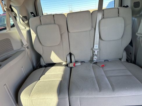 Used 2014 Dodge Grand Caravan SE w/ Quick Order Package 29E SE FWD image 20