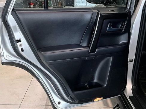 Used 2021 Toyota 4Runner Venture image 21