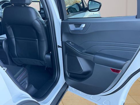 New 2026 Ford Escape ST-Line w/ Tech Pack #1 image 16