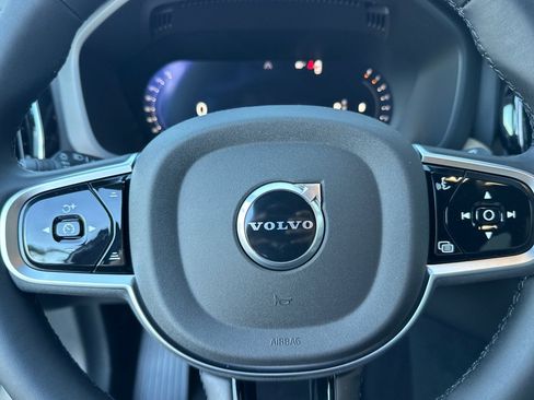 New 2026 Volvo XC60 B5 Plus w/ Climate Package PRO AWD/4WD image 27