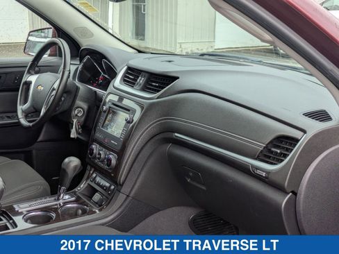 Used 2017 Chevrolet Traverse LT AWD/4WD image 37