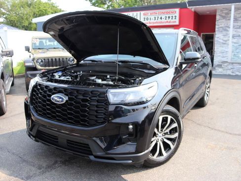 Used 2025 Ford Explorer ST-Line AWD/4WD image 60