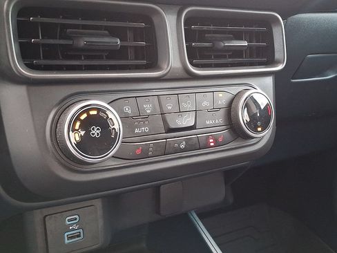 Certified 2023 Ford Maverick XLT w/ Equipment Group 300A Standard AWD/4WD image 17