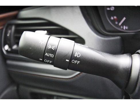 Certified 2025 Subaru Forester Touring AWD/4WD image 17