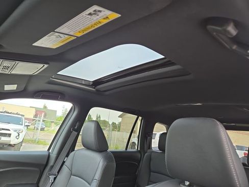 Used 2025 Honda Passport EX-L image 31