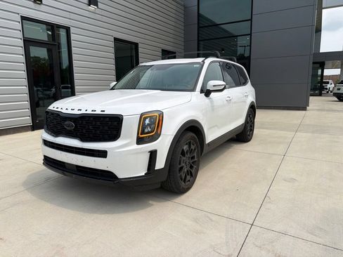 Used 2021 Kia Telluride EX w/ EX Premium Package AWD/4WD image 2