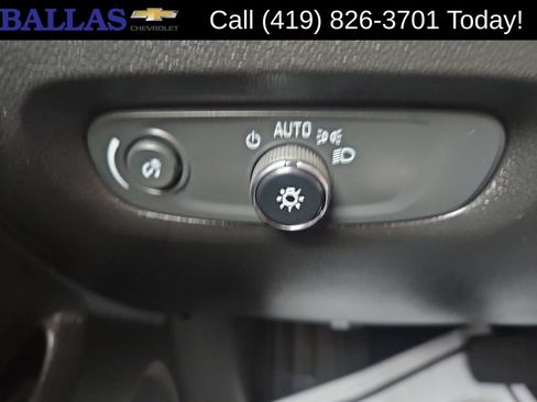 Certified 2023 Chevrolet Traverse LS FWD image 18