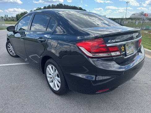 Used 2015 Honda Civic SE image 4