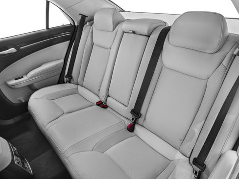Used 2016 Chrysler 300 C AWD/4WD image 8