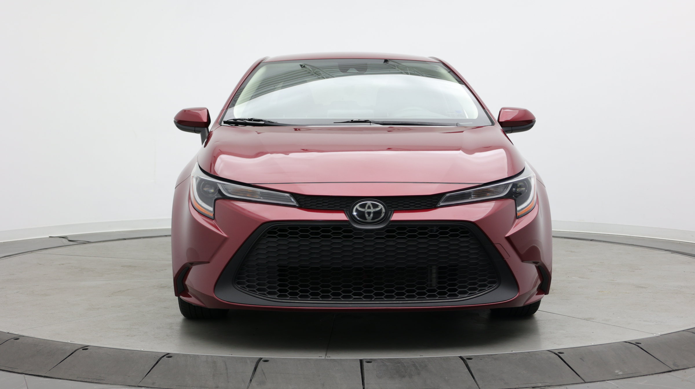 Used 2022 Toyota Corolla LE FWD image 2