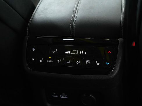 Used 2023 INFINITI QX60 Luxe AWD/4WD image 17