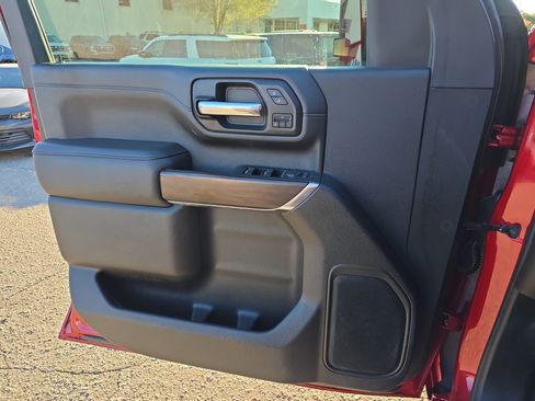 Used 2022 GMC Sierra 2500 SLT w/ X31 Off-Road Package image 29