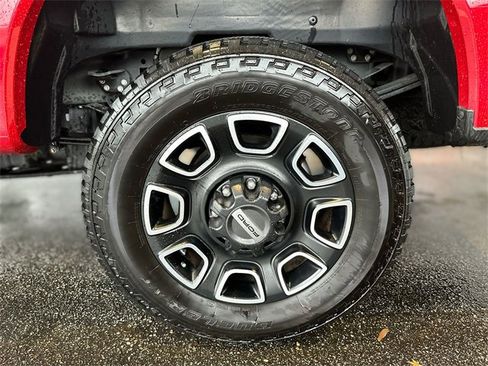 Used 2024 Ford F250 Platinum w/ FX4 Off-Road Package image 10