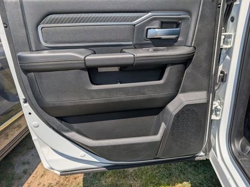 New 2026 RAM 2500 Big Horn AWD/4WD image 24