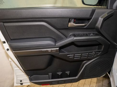 Used 2025 Toyota Tacoma TRD Off-Road image 11