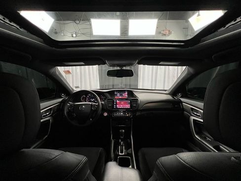 Used 2017 Honda Accord EX-L image 18