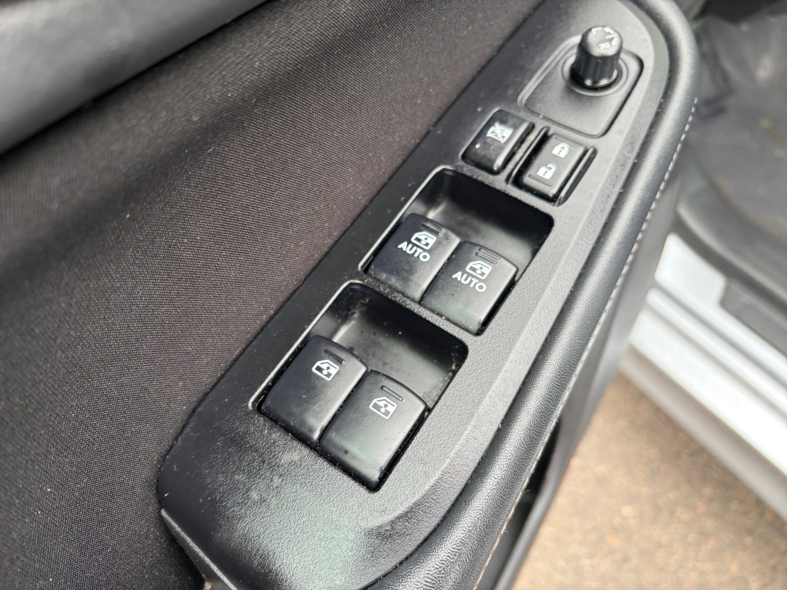 Used 2016 Subaru Legacy 2.5i Premium AWD/4WD image 15
