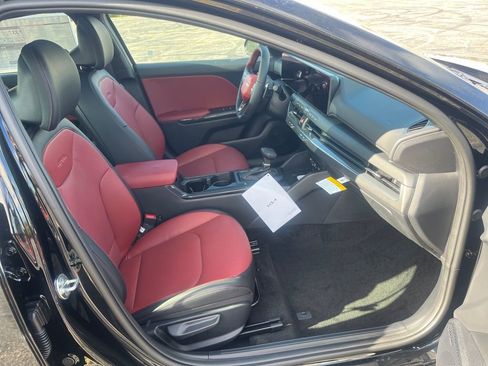 New 2025 Kia K4 GT-Line image 16