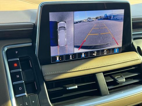 Used 2021 Chevrolet Suburban Premier w/ Premium Package image 26