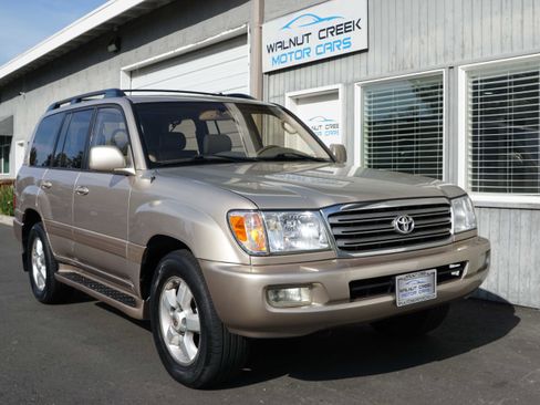 Used 2003 Toyota Land Cruiser image 26