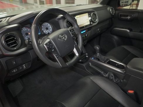 Certified 2023 Toyota Tacoma TRD Off-Road image 12