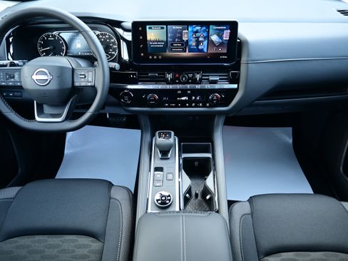 New 2026 Nissan Pathfinder SV image 18