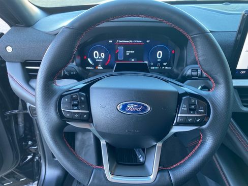 Used 2025 Ford Explorer ST-Line AWD/4WD image 11