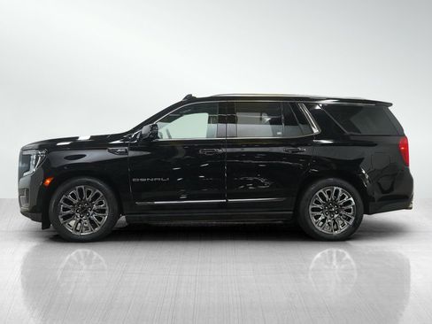 Used 2024 GMC Yukon Denali Ultimate AWD/4WD image 3