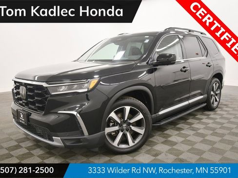Certified 2024 Honda Pilot Black Edition image 1