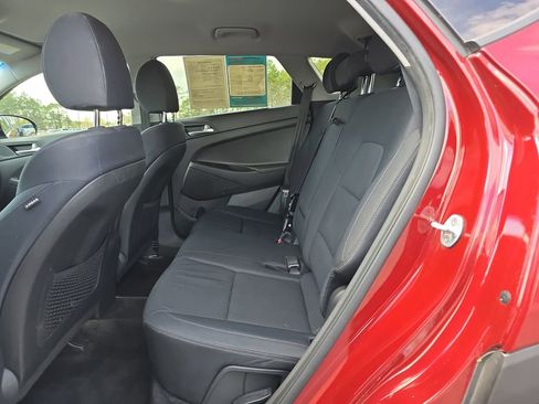 Used 2020 Hyundai Tucson Value w/ Winter Weather Package image 17