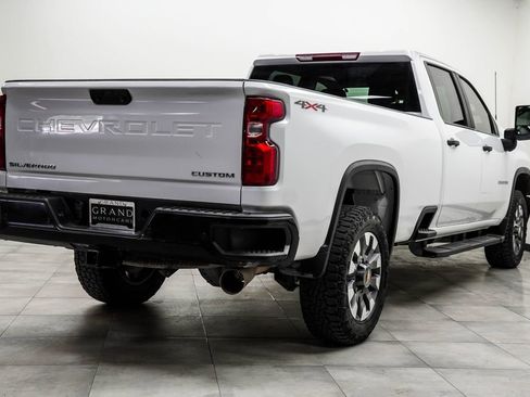 Used 2024 Chevrolet Silverado 2500 Custom w/ Custom Value Package AWD/4WD image 11