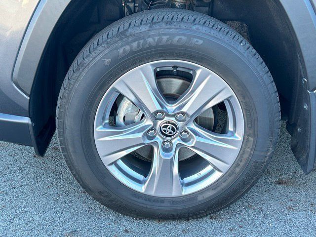 Used 2024 Toyota RAV4 XLE w/ Convenience Package AWD/4WD image 14