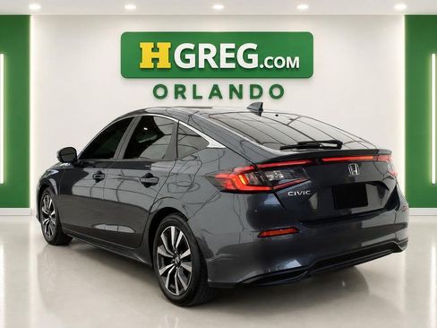 Used 2024 Honda Civic EX-L image 2