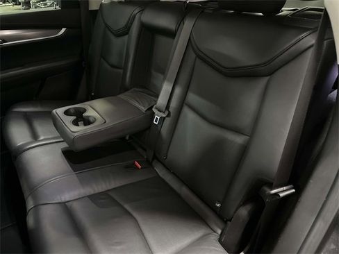 Used 2018 Cadillac XT5 Luxury w/ Driver Awareness Package image 33