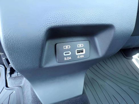 Certified 2025 Subaru Crosstrek 2.5i Limited image 17