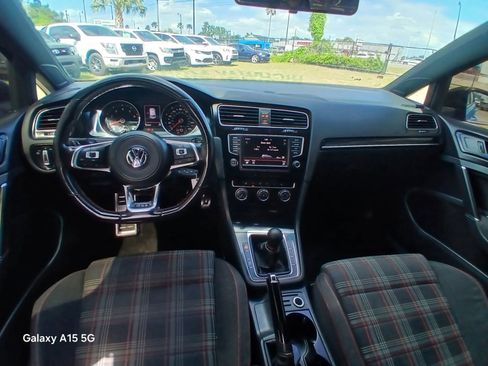 Used 2017 Volkswagen GTI S FWD image 22
