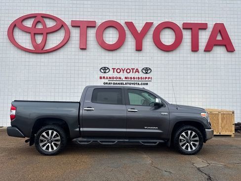 Used 2018 Toyota Tundra Limited image 1